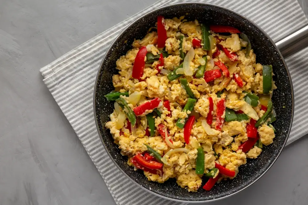 Protein-rich breakfast of scrambled eggs and veggies